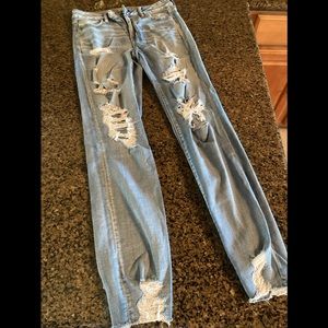 American Eagle Distressed Jeans 10